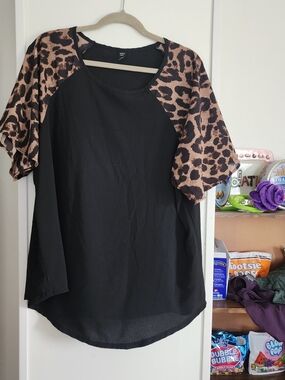 SHEIN Black Top with Brown Leopard Raglan Sleeves
